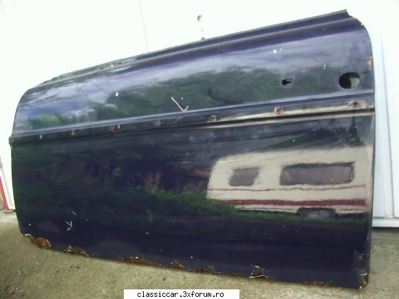 usa mercedes w114 bot cal coupe vand usa stanga pentru mercedes w114 ,bot cal coupe !!!!usa este