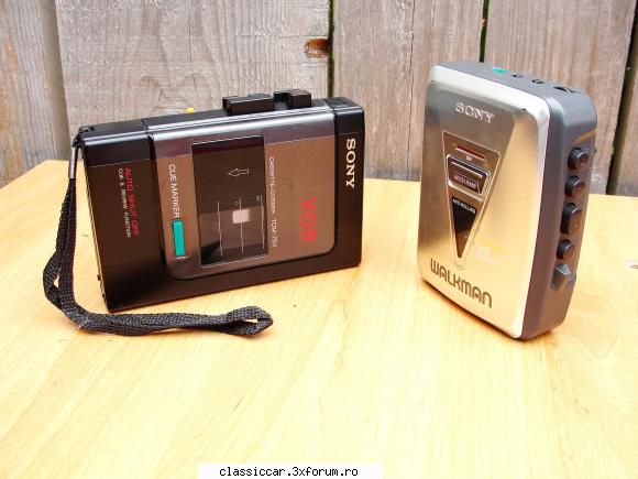 walkman sony vand doua walkman sony dintre care unul este reda bine dar sau mai exact doar aud bine