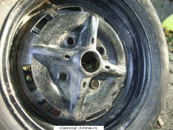 piese pentru 1303 din jante pentru 1303, model deosebit, necesita capace--80 ron/buc .  trei