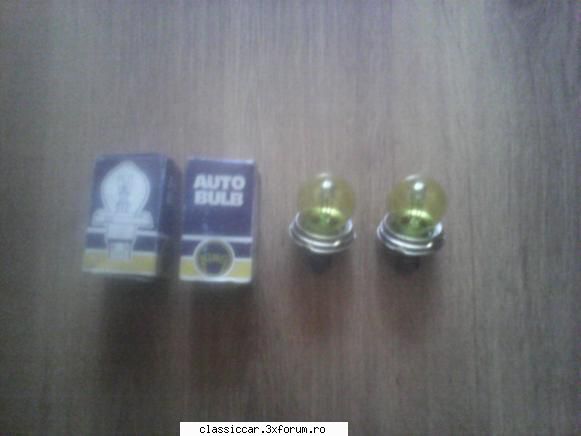 poze. becuri far galbene pentru aspect clasic.