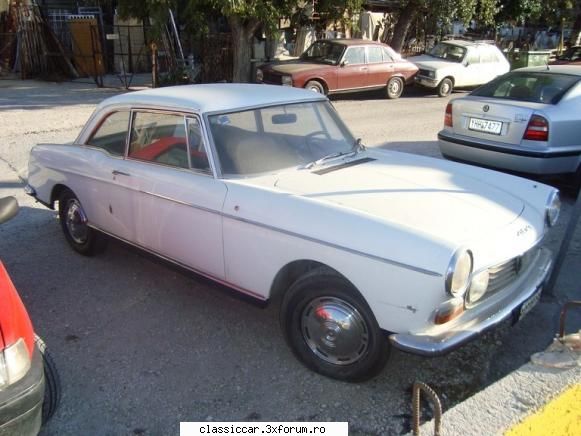 din grecia peugeot 404 Corespondent extern