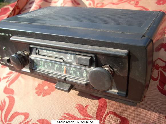 audio-auto adaug auto blaupunkt perfect ul, vine impreuna 220v/12v permite folosirea aparatului