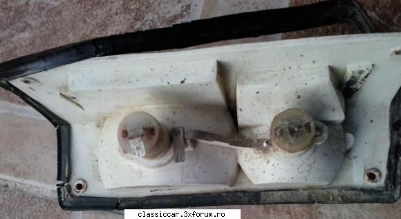 pret 80 lei perechea aro 10