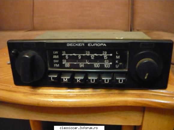 lichidare colectie radiouri auto vechi anii numai radio beker vindut