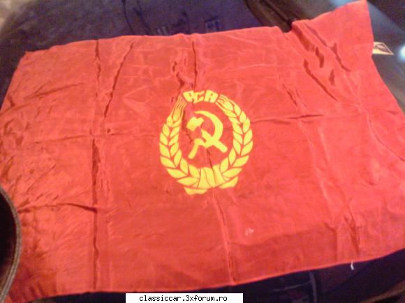 cateva steaguri frumoase, stare practic noua, doar trebuie calcate (un balsam de rufe mai intai si