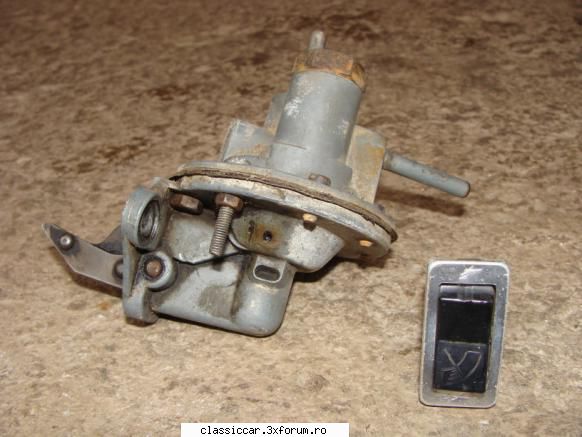 vand piese pentru renault 10/dacia 1100 benzina pret este? butonul bord este pentru benzina pret: