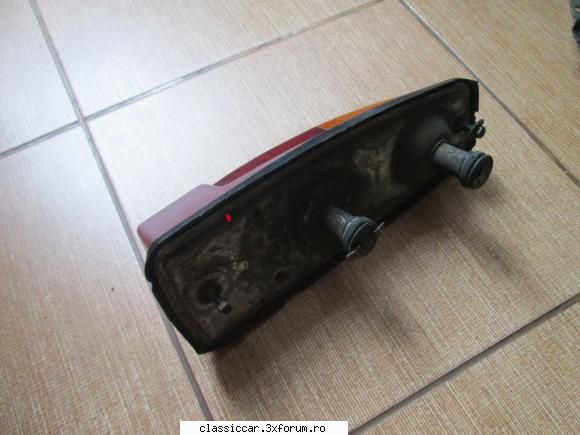 diverse piese dacia numai... spatele