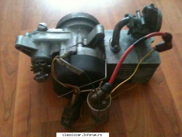 motor jawa vand motor jawa 49.motorul este complect ,da scanteie are compresie. pret 100 lei ,tel