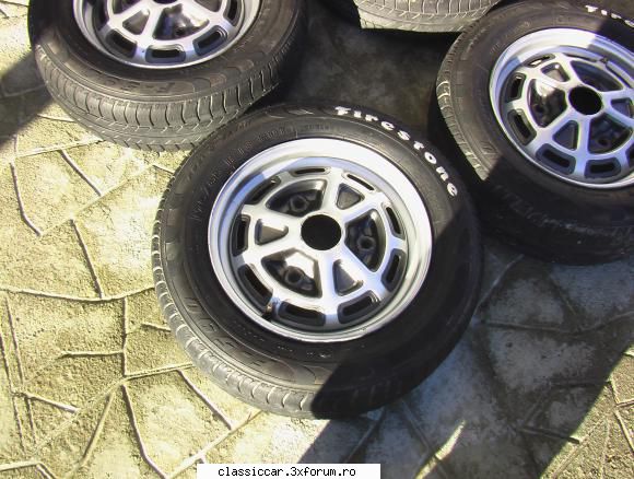 vand jante fergat 13' vand jante 5j  13'. pret 200 mesagerie privata