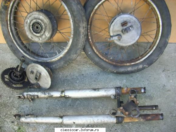 far cz +aripa spate  vandute .
  cadru cz cu bascula de spate 150 ron. piese pentru mz 175/250 es si