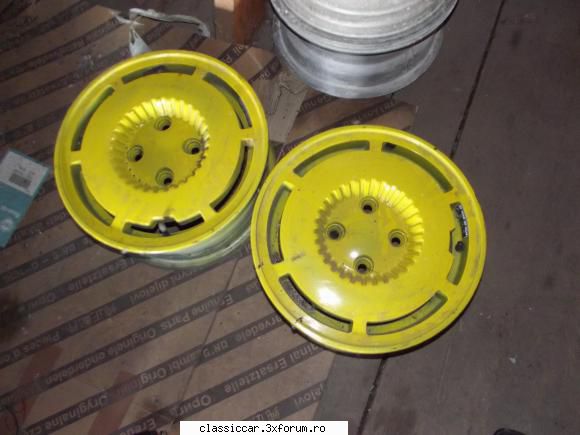 jenti aliaj renault vind bucati jenti aliaj originale renault super buna.pret 300 lei perechea.