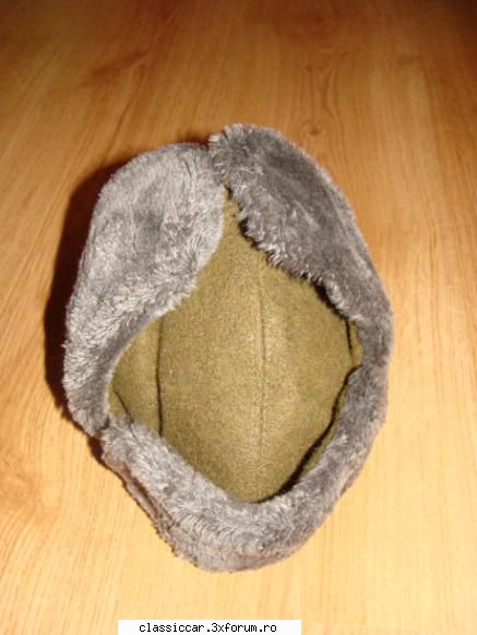 vand diverse lucruri tema militara pret:40 lei