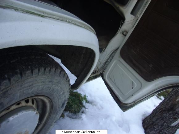 dezmembrez din 1983 1.6 gherghin nicolae usii laterale care cam distruge daca nu-i fixat bine