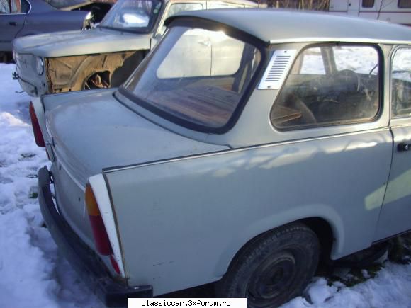 dezmembrez trabant 601 spate.