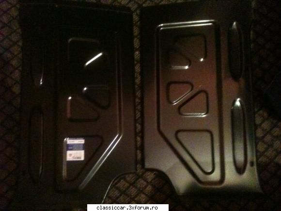 vand table dacia 1300/1310 originale uzina! vand planseu stanga,nou uzina,nu conex!pret 100