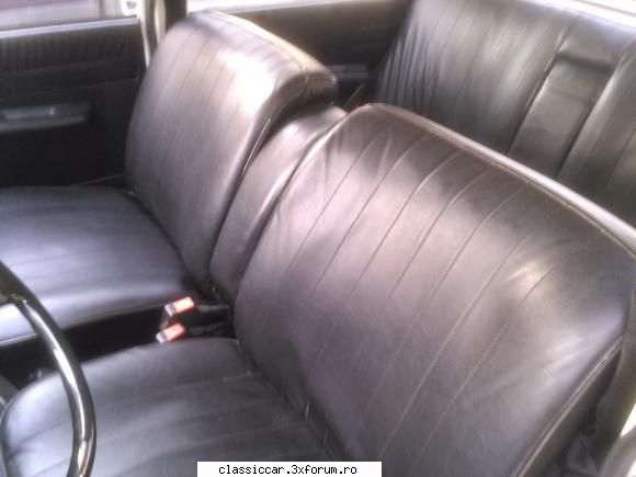 aceasta este cea din 1971,, salutare tuturor de masini vintage!!