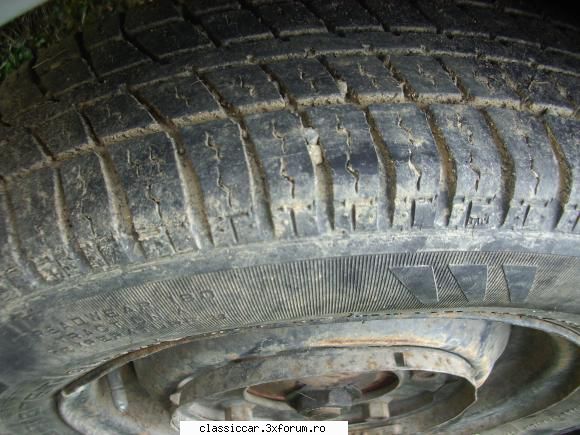 dezmembrez trabant 601 roti anvelope bune --70 ron  anvelope separat ron /buc