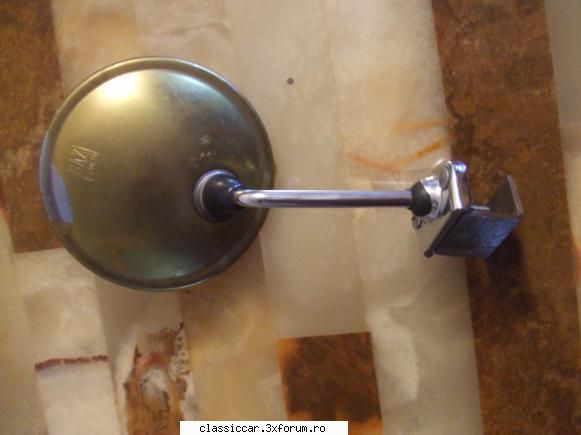 oglinda este in stare noua are o folie de protectie pe care nu am dat-o jos las aceasta placere cum