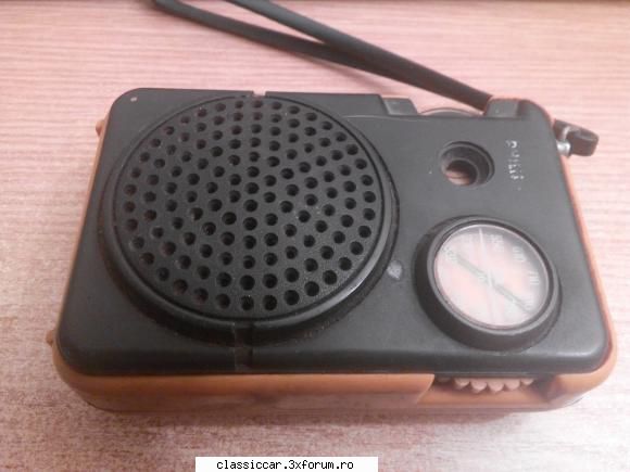 vechituri diverse adauga radio philips din anii 70. carcasa este dar are lipsa capacul baterii.