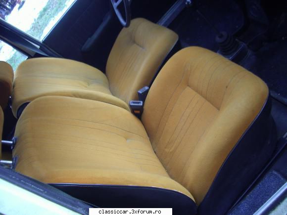 piese pentru dacia 1300 1310 primul model scaune +bancheta stare foarte buna 350 ron  