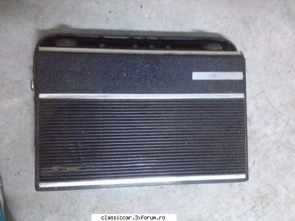 nu stiu ce radiou este dar il vand cu 50 lei ! fara transport! :nod: vand radiou vechi!