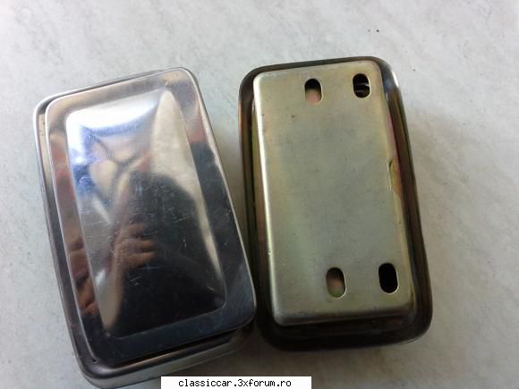 2 scrumiere metalice, dacia 1300 cred, se dau la set.. sunt nos, nemontate, prezinta zgarieturi