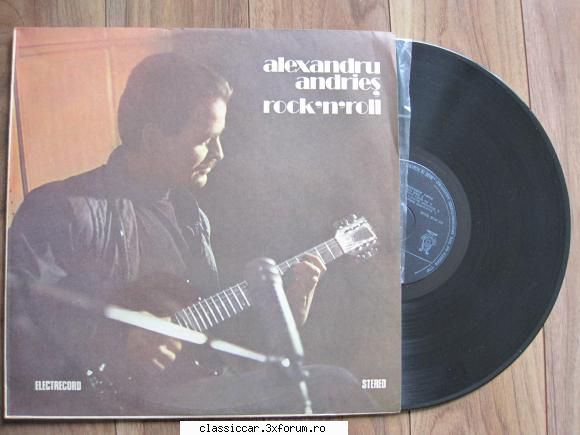 poza 3 vand discuri cu muzica!