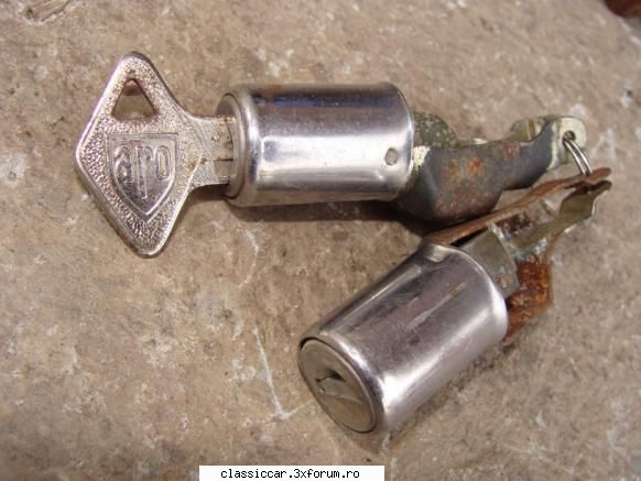 amalgam pret:40 lei ambele