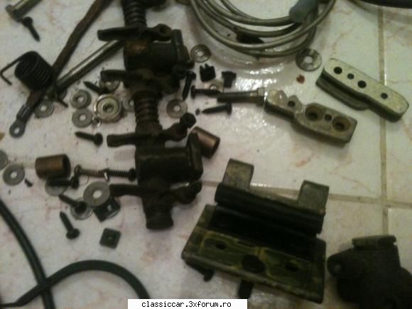 piese dacia noi poza