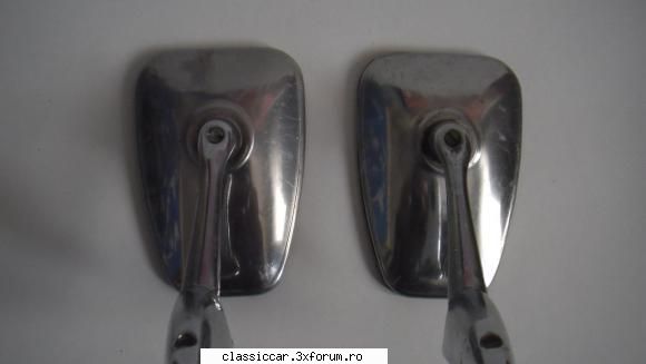 vand pereche oglinzi dacia 1300 stare 8/10 pret 40 lei+ 12 lei prin posta roamana. oglinzi dacia