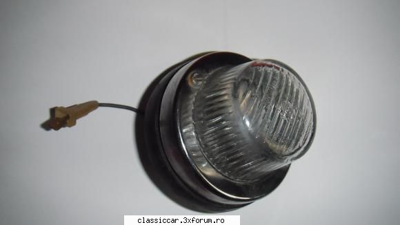 lampa marsarier aro , nu a fost pusa pe masina este noua . 50 lei lampa marsarier aro