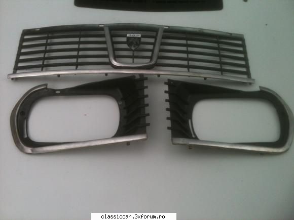 piese dacia noi masca fata stare buna.pret 130 lei.