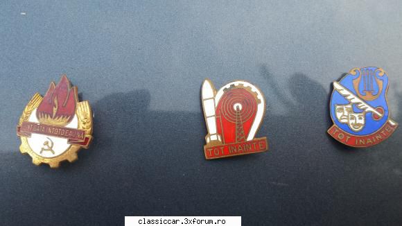 vand embleme/ decoratii comuniste poza