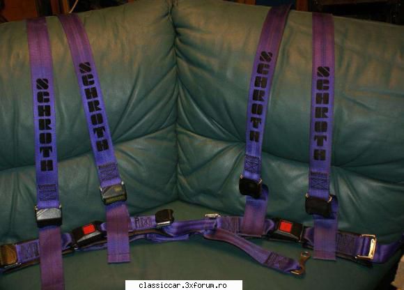 vand o pereche de centuri in 3 puncte nu este de lei perechea. vand centuri sport schroth