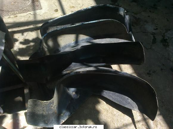 vand anvelope iarna debica 155/70/r13 vand set carenaje (aparatori noroi), din fibra sticla pentru