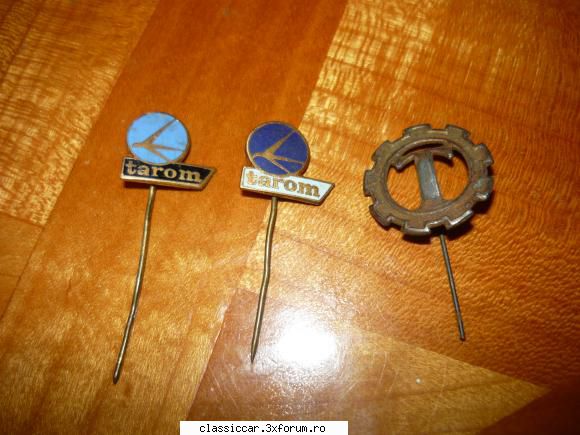 insigne ,plachete ,brelocuri aro,dacia ont 3insigne tarom-50 lei toate