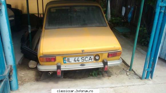 dacia 1300 1975 spatele