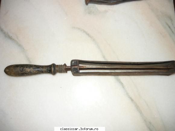 talcioc lichidare (colectie stocuri vechituri acutitor brici anii 1900-60 lei