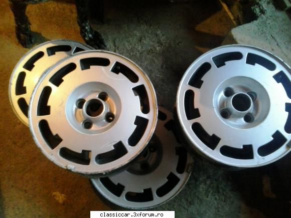 vand jante pirelli golf 4x100 poze