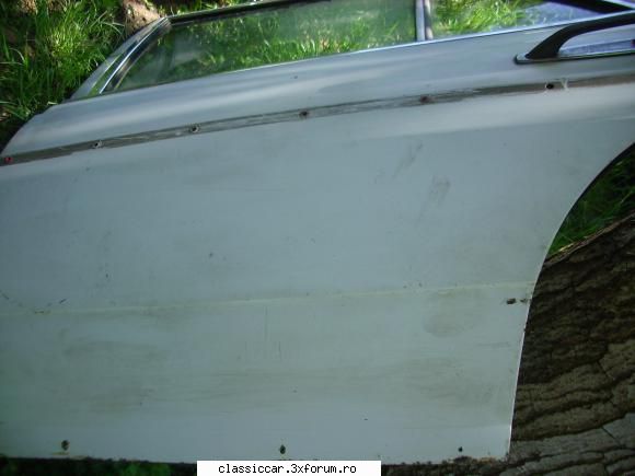 dezmembrez mercedes w123 240d usi stare fara probleme grave partea jos ---150 ron /buc.