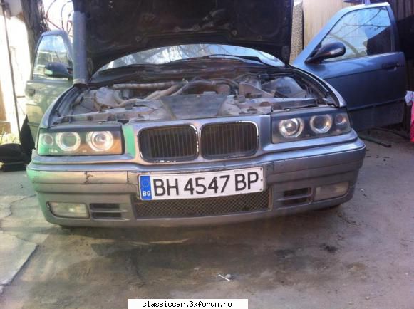 salut bmw e36 325i din 1995,dar poate numii clasica