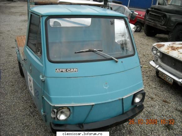 piaggio ape car tre ruote insane! din pacate furat ceva ornamente dar fratele meu vorbit ceva Corespondent 