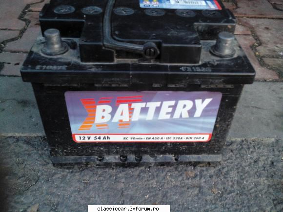 vand bateria de pe una din cumparata in iunie 2015 ( conform garantiei atasate! este folosita cateva