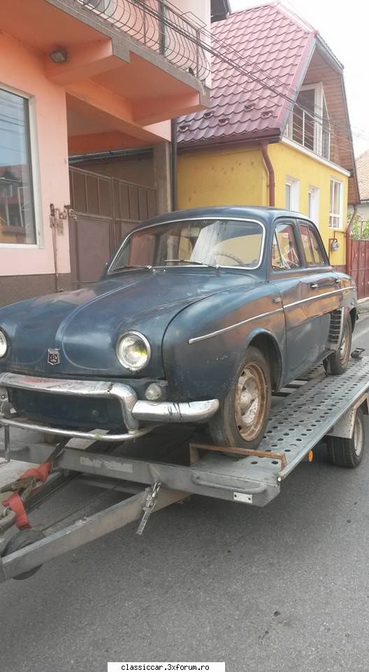 aripa renault dauphine unul intreg pentru piese ... sau restaurare