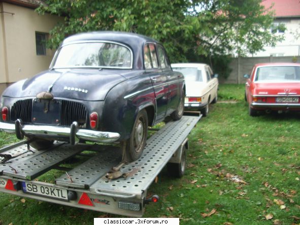 aripa renault dauphine poza spate