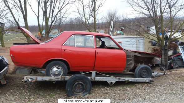 dezmembrez opel rekord din 1968 portierele sunt bune.