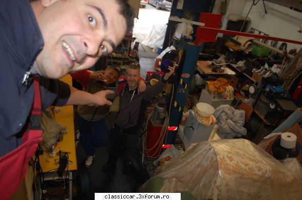 nebunii si atelierul :) eveniment - autobus tv 20 r = 