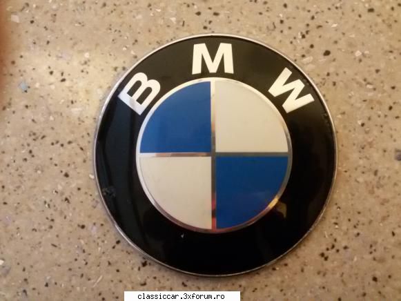 emblema bmw vnd emblema veche bmw, este originala.