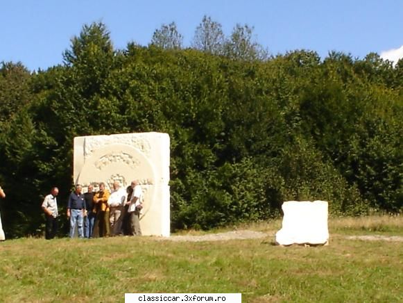 vizitarea unui muzeu aer liber,cu buburuze. cred este diferenta inaltimi.