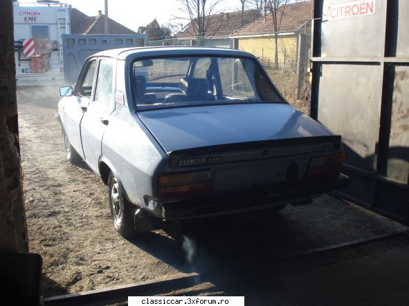 dacia 1310 tle 1990 din remat fumul din spate ....mai mult aburi